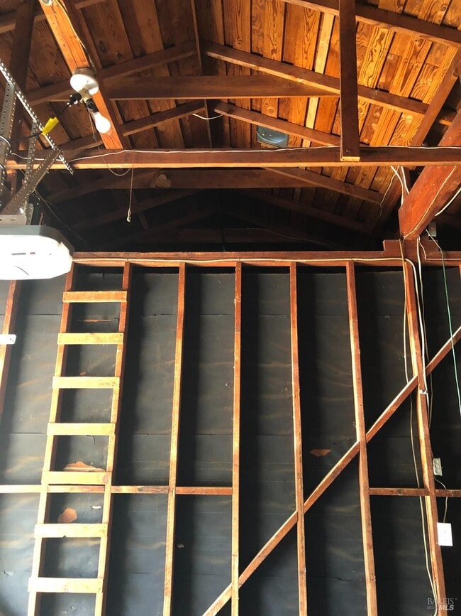 Building Photo - 3640 Wallace Rd
