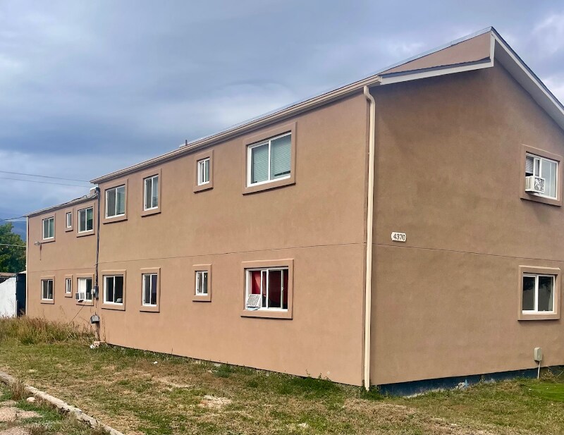 Building Photo - 4370 Loomis Ave