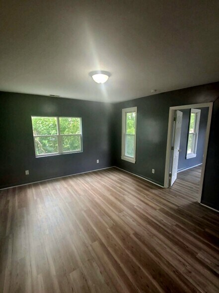 Primary Photo - 1127 Jackson St