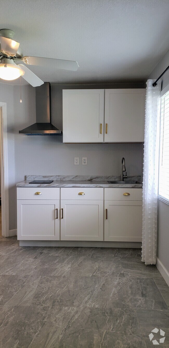 Building Photo - 5122 Lady Slipper Ave