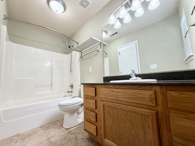 Building Photo - ***501 Bonanza Street***