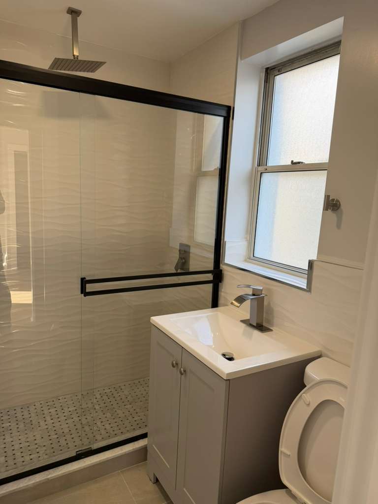 Building Photo - 8715 Sutter Ave