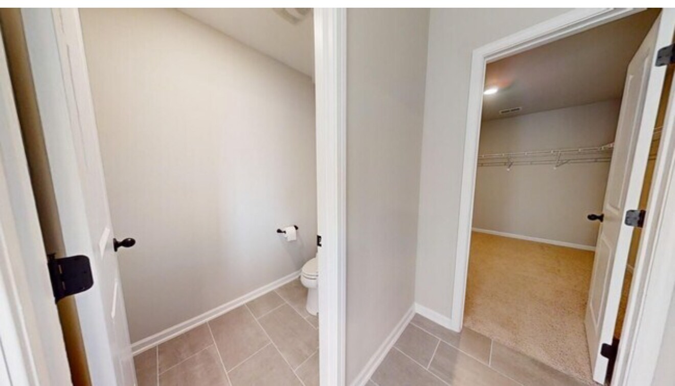 Toilet/ walk in closet - 2101 Forrest Cv