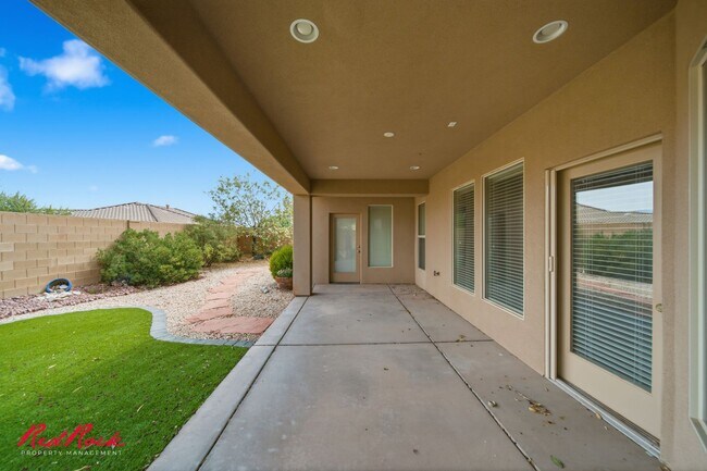 Building Photo - 1546 Morane Manor Dr