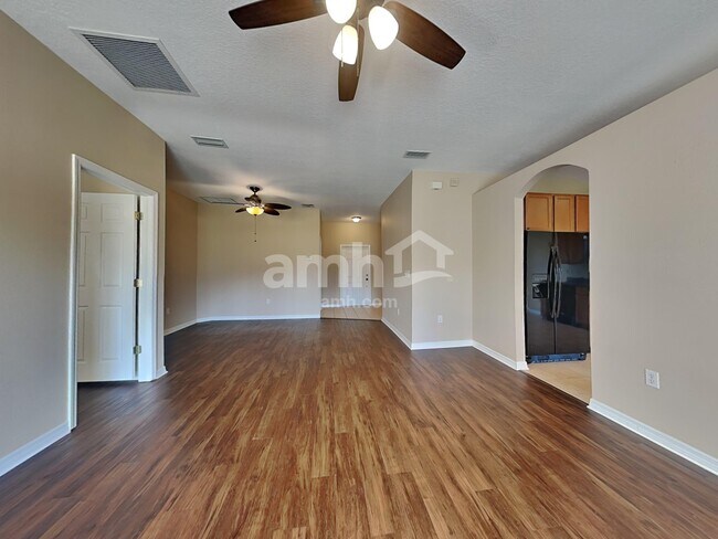 Building Photo - 34842 Marsh Glen Ct