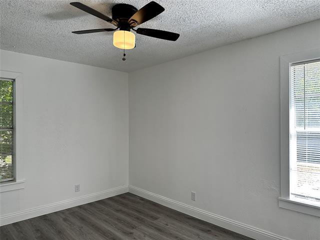 Building Photo - 3211 Poplar St