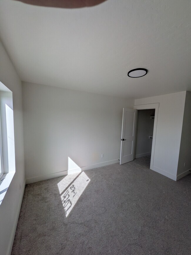 Building Photo - 4707 Highgarden Wy