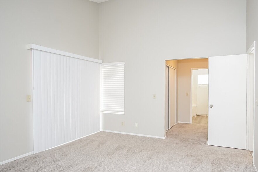 Building Photo - 412 Clifton Heights Dr
