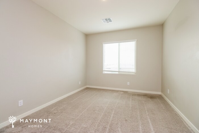 Building Photo - 11515 W Cumberland Dr