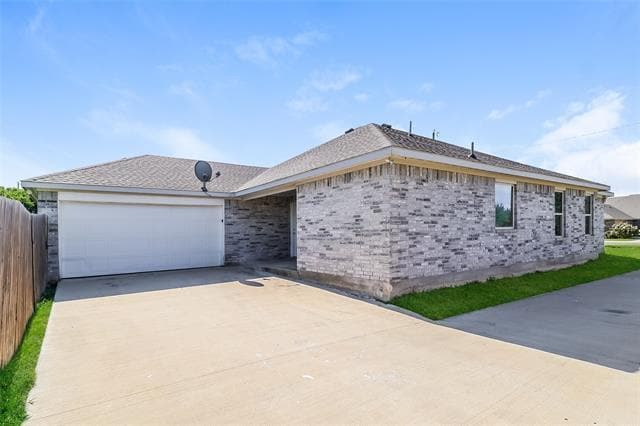 Building Photo - 623 Green Mound Dr