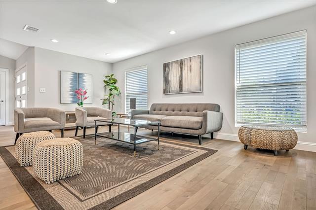 Building Photo - 3151 Kinkaid Dr