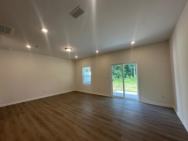 Building Photo - 3526 Nimbell Rd