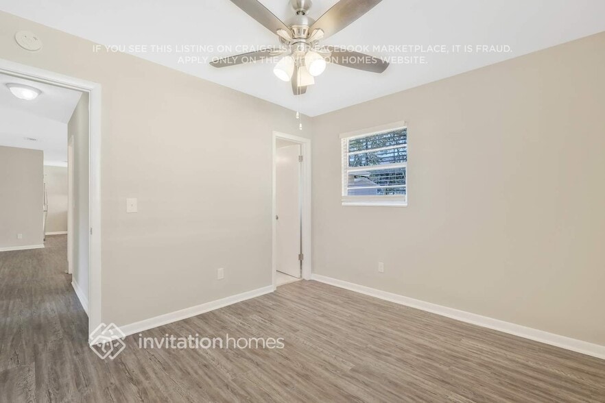 Building Photo - 5028 McManus Dr