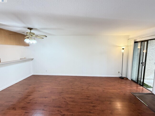 Building Photo - 1391 Monument Blvd