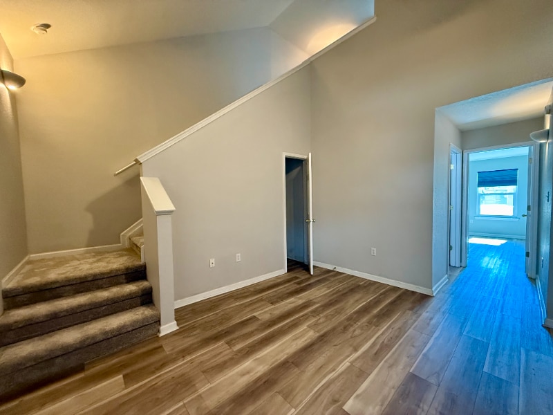 Building Photo - 1000 Airport Rd