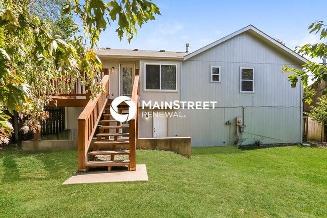 Building Photo - 3 Bedroom Pet-Friendly Home in Leavenworth...