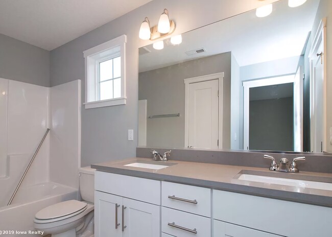 Building Photo - 2697 165th Ln