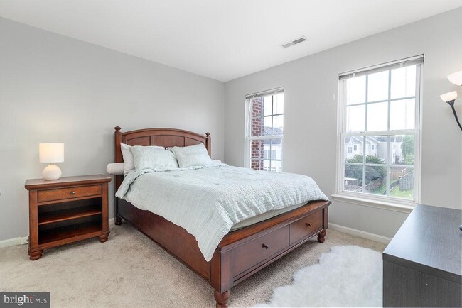 Building Photo - 42754 Montevista Square