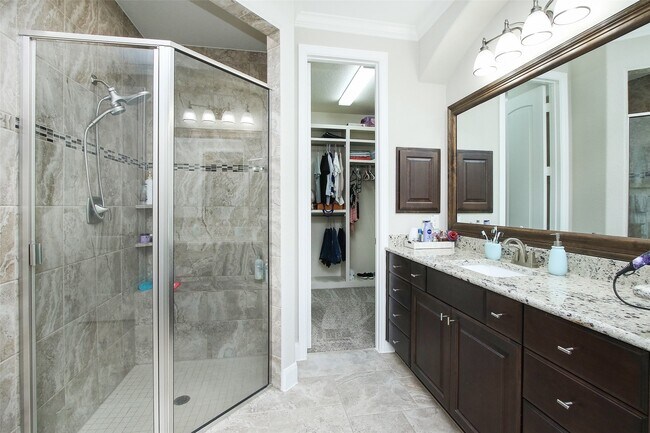 Building Photo - 13627 Tangle Branch Dr