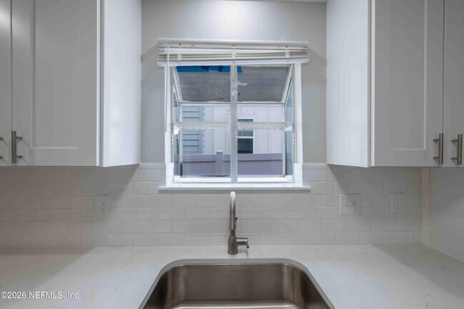 Building Photo - 176 East Coast Dr