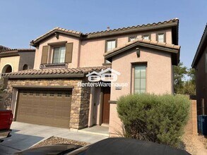 Building Photo - Renters Warehouse proudly presents a beaut...