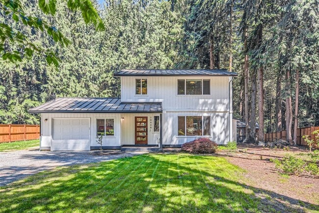 Primary Photo - 3Bd/1.5Ba Carnation Home