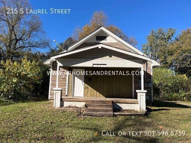 Primary Photo - 215 S Laurel St