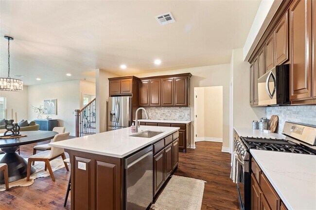 Building Photo - 1504 Sandpiper Ln