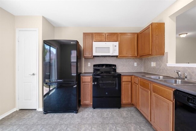 Building Photo - 6905 Derby Downs Dr