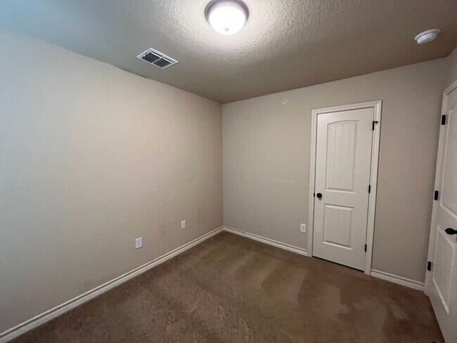 Building Photo - 13903 Annas Way #105, San Antonio, TX. 78233