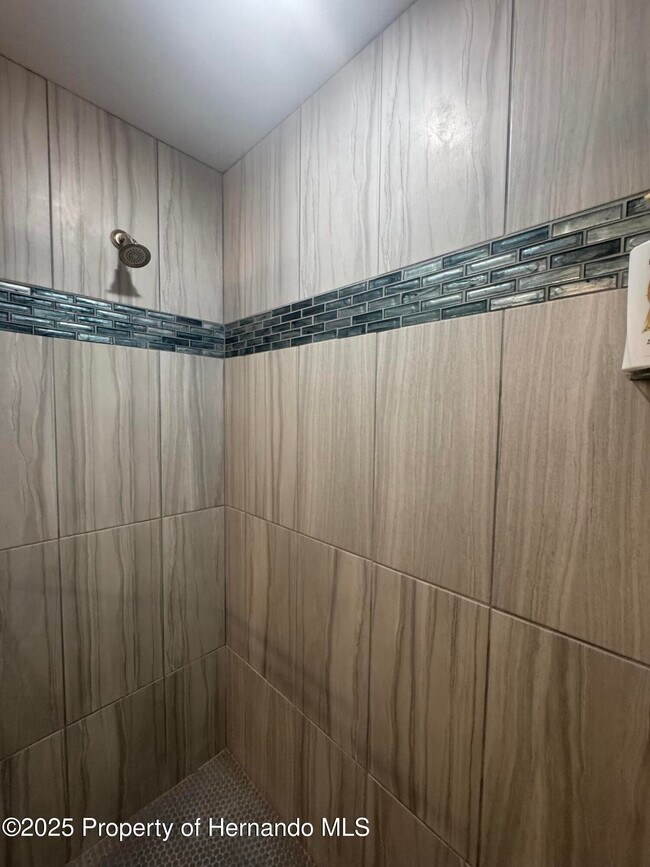 Building Photo - 6891 Clark St