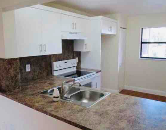 Building Photo - 880 NE 207th Terrace