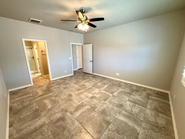 Building Photo - Beautiful 2023 Build | 3 Bed, 2 Bath | Solar + Premium Upgrades | Landscaping Included