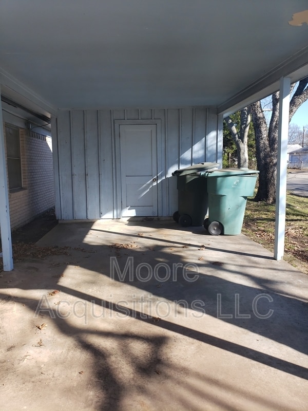 Building Photo - 1439 S Rusk St