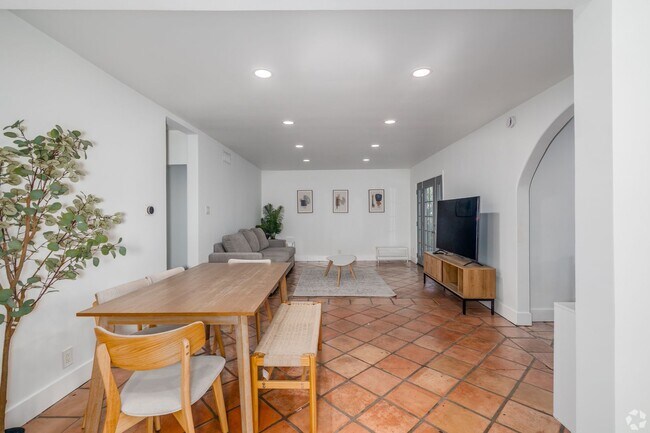 Building Photo - New Price: $6,800/month — Furnished Shadow Hills Retreat with Utilities Included & Exclusive Priv...