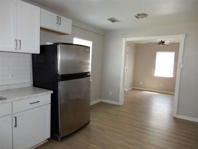 Building Photo - 3804 Lelia St