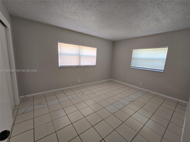 Building Photo - 5309 NW 27th St