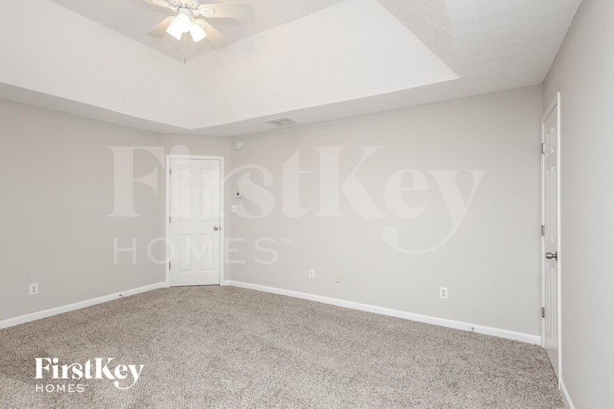 Building Photo - 4673 Devencrest Ln