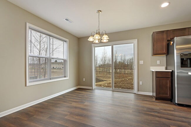 Building Photo - 342 Cattail Ct