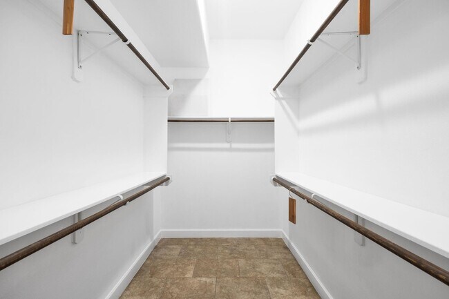 Building Photo - 1112 Andrews St