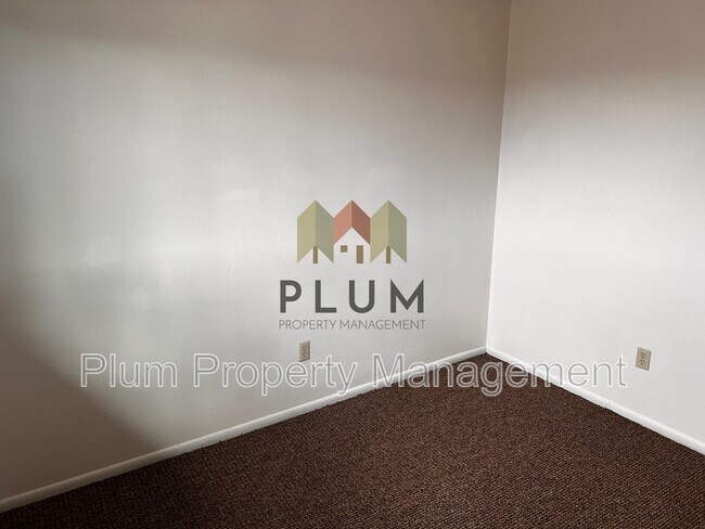 Building Photo - 1824 Phillips St