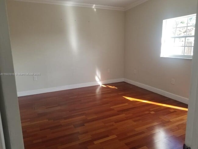 Building Photo - 5125 SW 102nd Ave