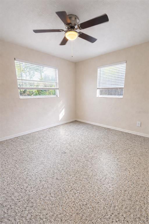 Building Photo - 3975 Porpoise Dr SE