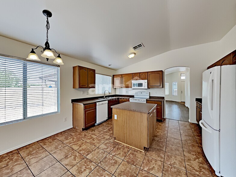 Building Photo - 9910 W Atlantis Way