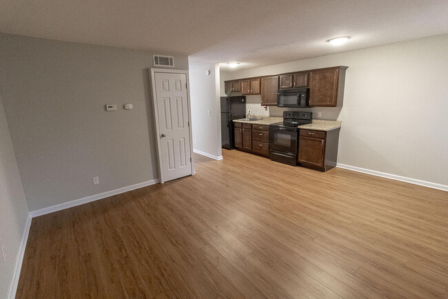 Building Photo - 105 N Garth Ave