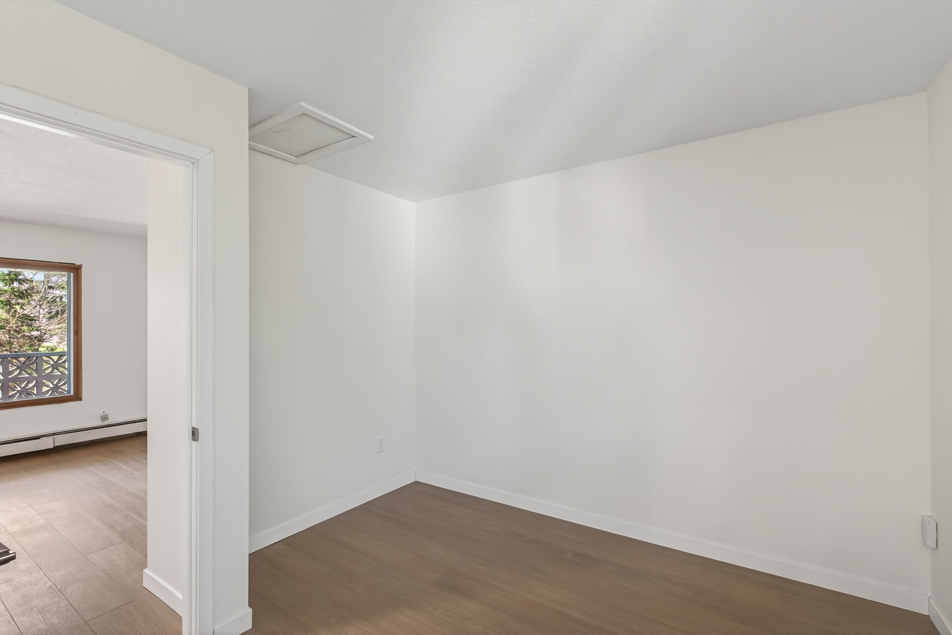 Building Photo - 1975 Central Ave