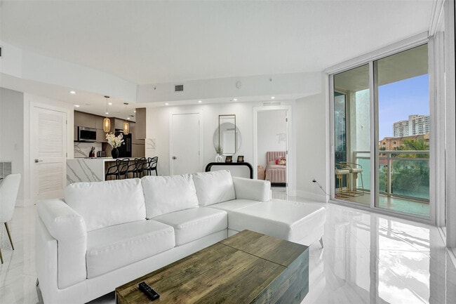 Building Photo - 3000 NE 188th St