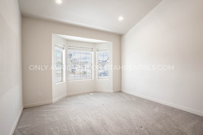 Building Photo - 6459 W Arranmore Dr