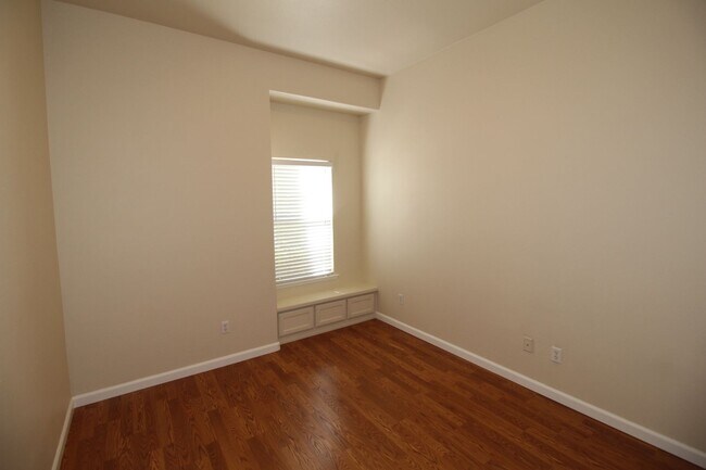 Building Photo - 2747 Browning Ave