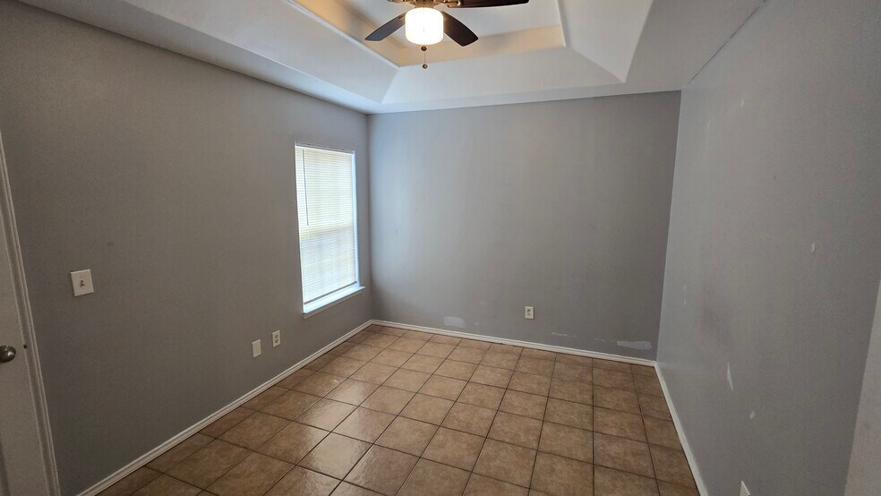 Building Photo - 1319 Nesmith St